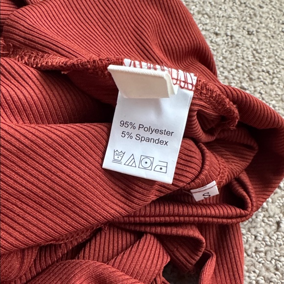 D218 NWOT LYANER Cut Out Twist Knot Front Ruched Bodycon Tank Mini Dress Size: S - Picture 5 of 6